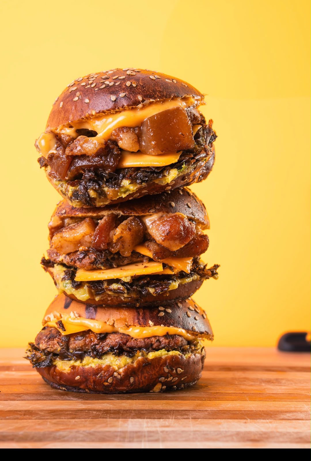 Mini hamburguesa de Mini Burgers Lan en una composición vertical